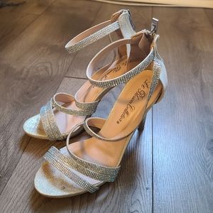 💖Lauren Lorraine Michelle Rhinestone Heel 3/$20